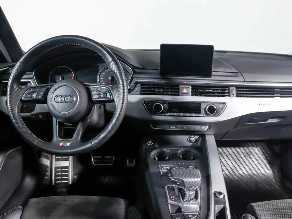 Audi A4, 2018 г.