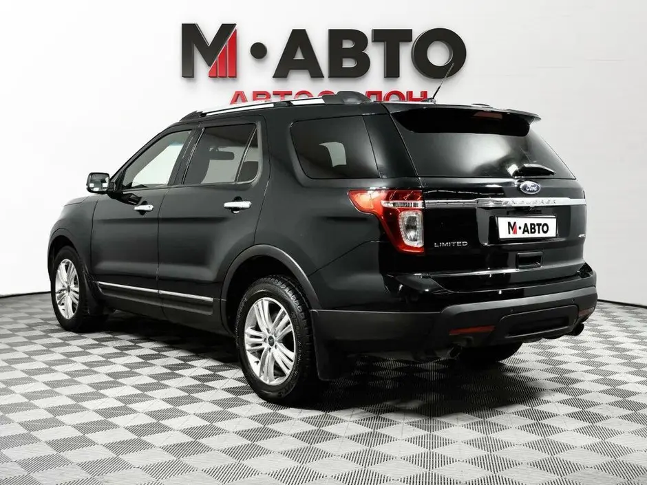 Ford Explorer, 2015 г.