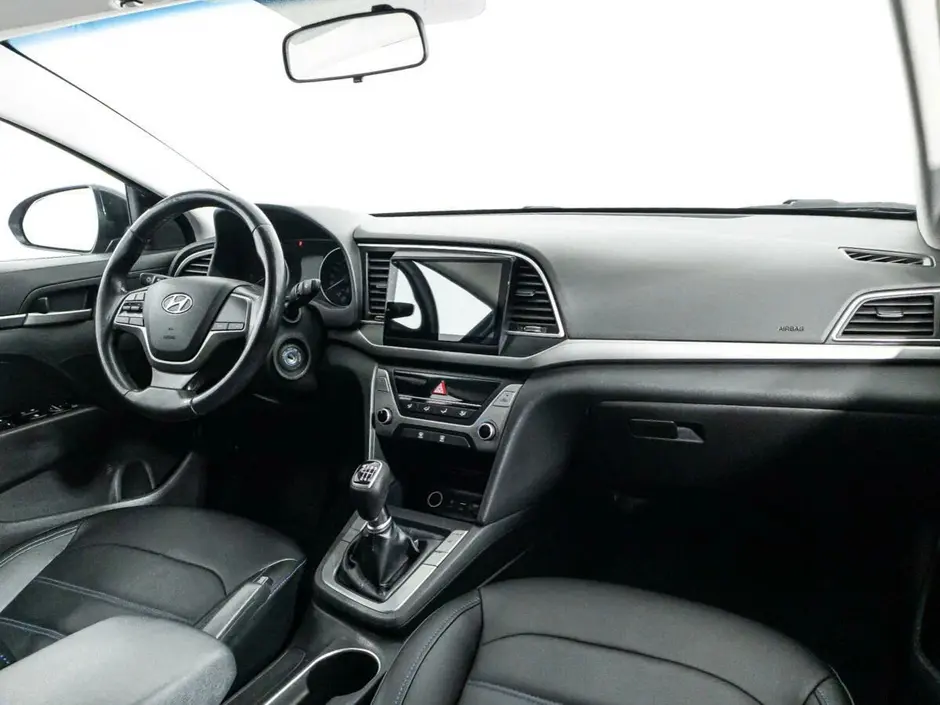 Hyundai Elantra, 2017 г.