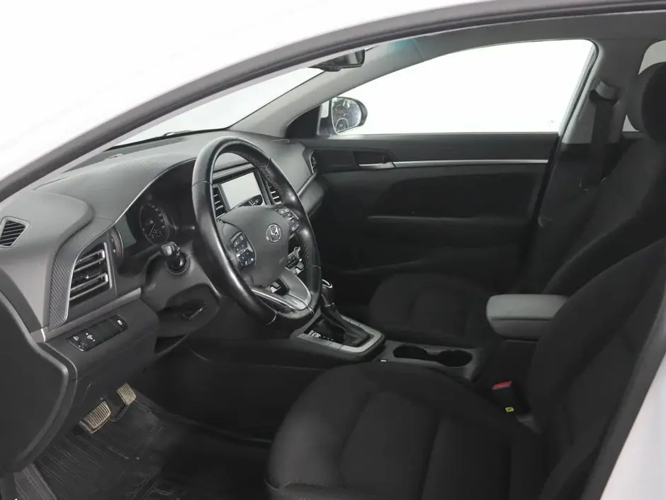 Hyundai Elantra, 2019 г.