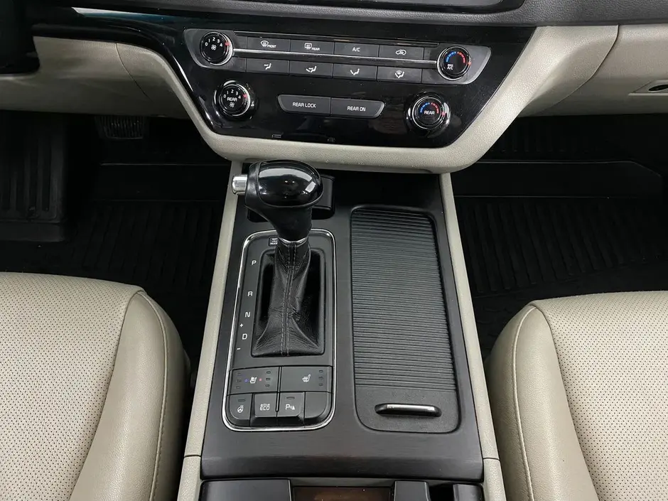 Kia Carnival, 2015 г.