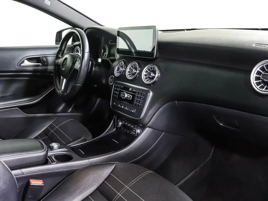 Mercedes-Benz A-Класс, 2015 г.