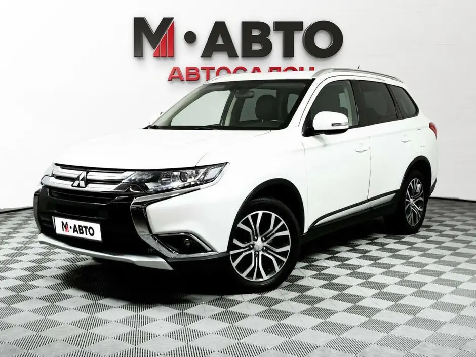 Mitsubishi Outlander, 2017 г.