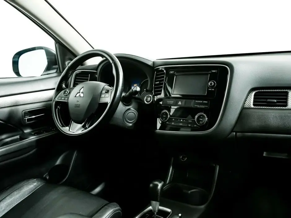 Mitsubishi Outlander, 2017 г.