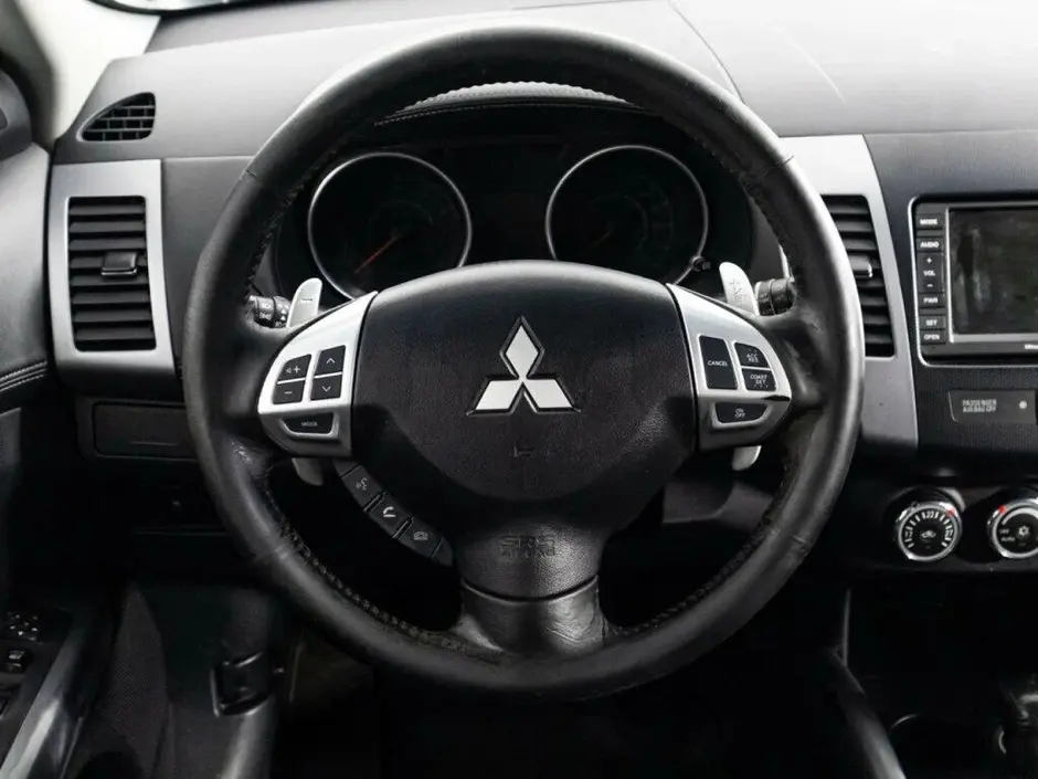 Mitsubishi Outlander, 2012 г.