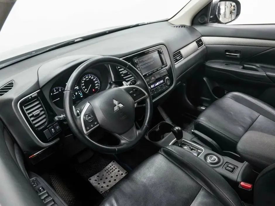 Mitsubishi Outlander, 2014 г.