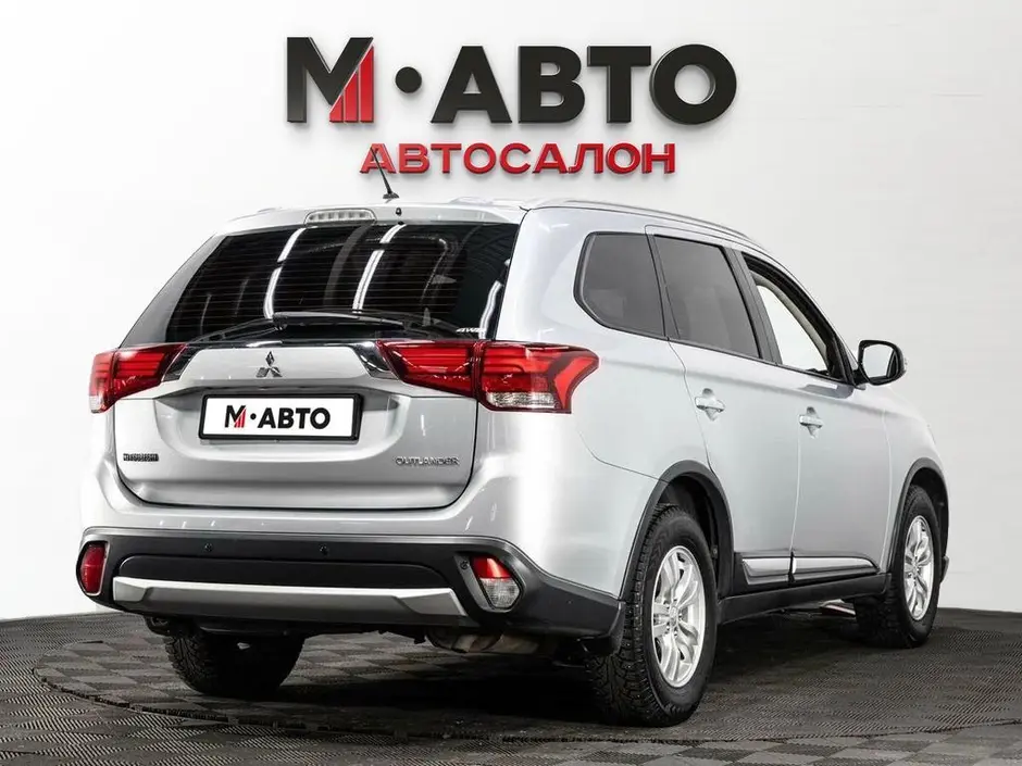 Mitsubishi Outlander, 2018 г.