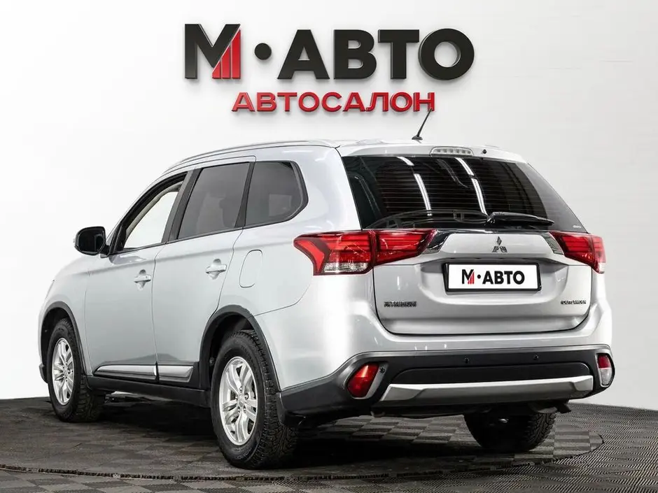 Mitsubishi Outlander, 2018 г.