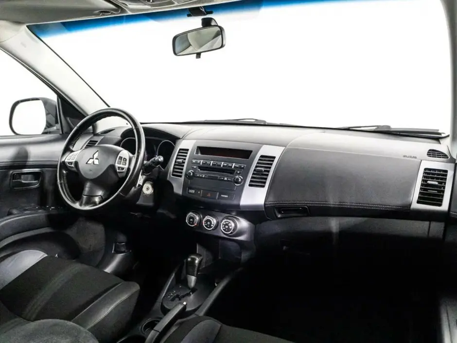 Mitsubishi Outlander, 2011 г.