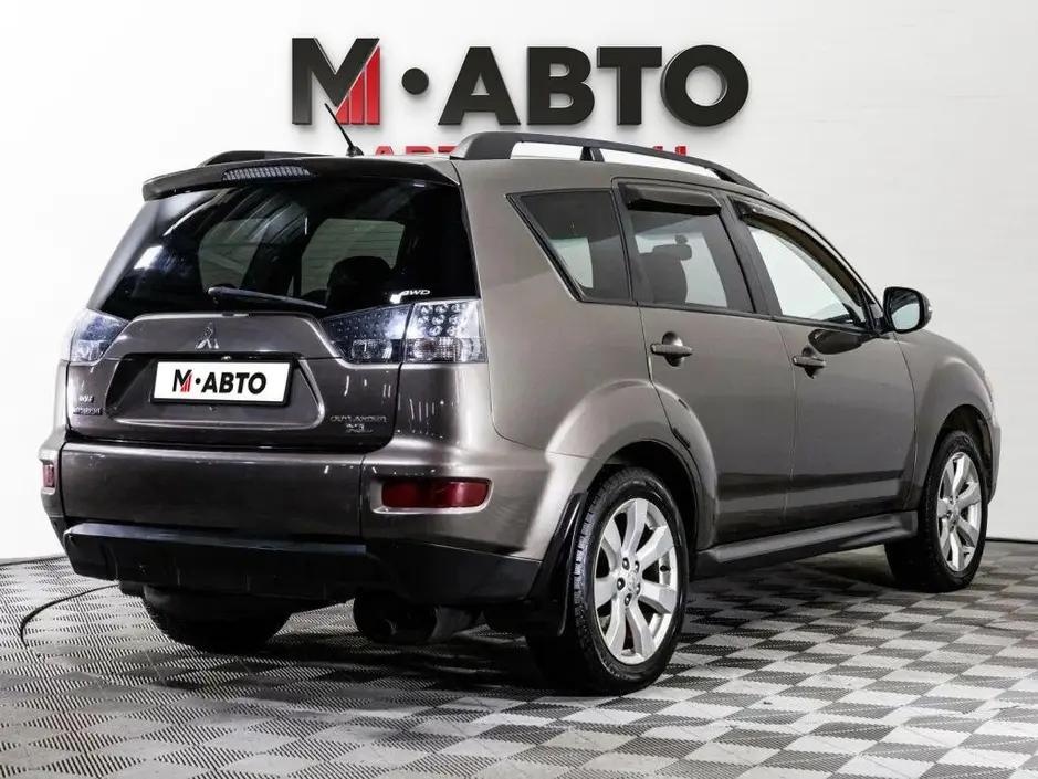 Mitsubishi Outlander, 2010 г.