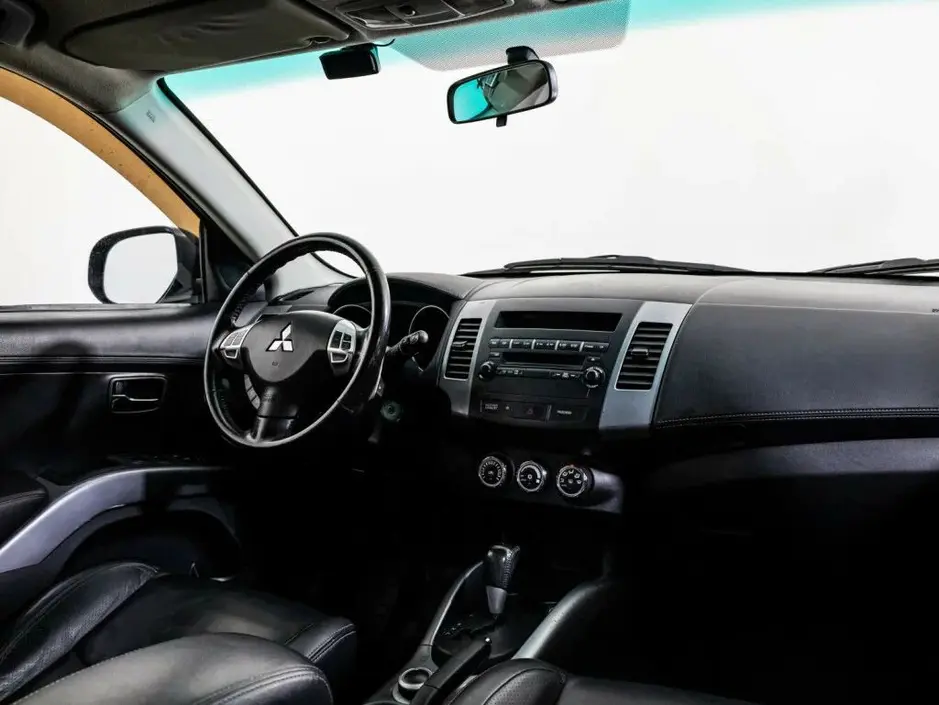 Mitsubishi Outlander, 2010 г.