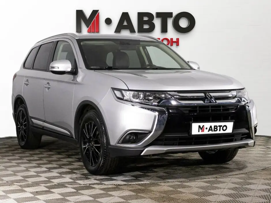 Mitsubishi Outlander, 2017 г.