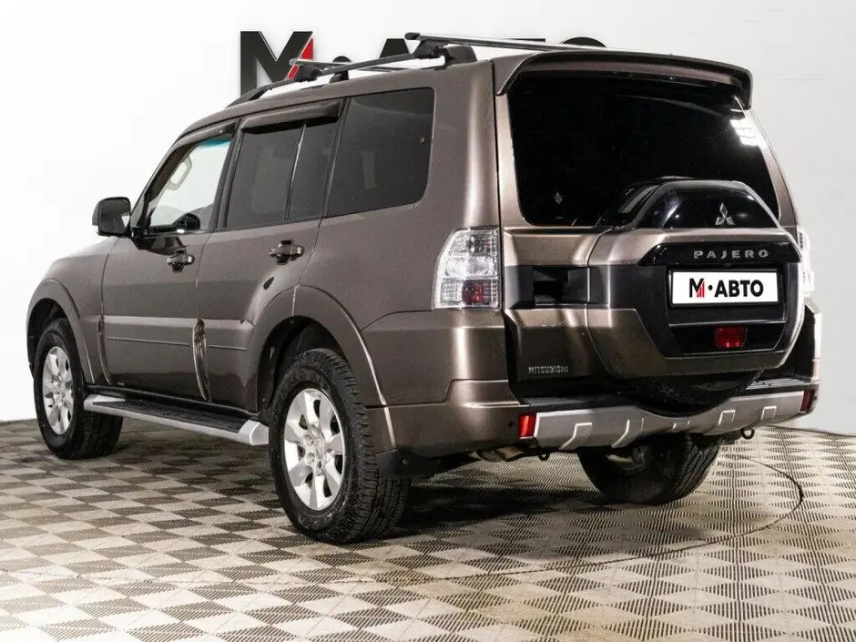 Mitsubishi Pajero, 2014 г.