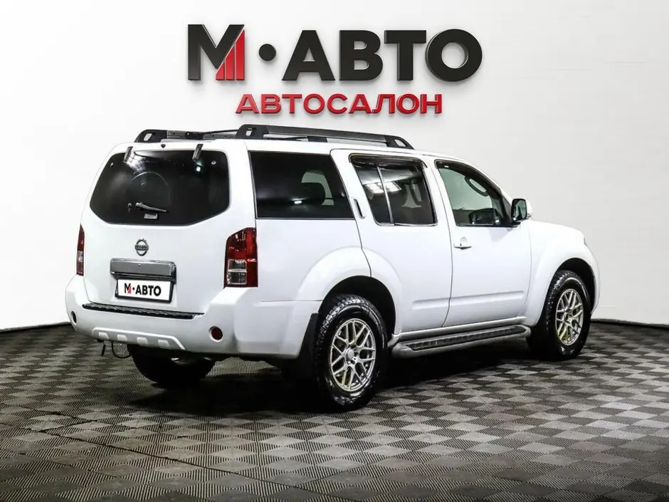 Nissan Pathfinder, 2011 г.