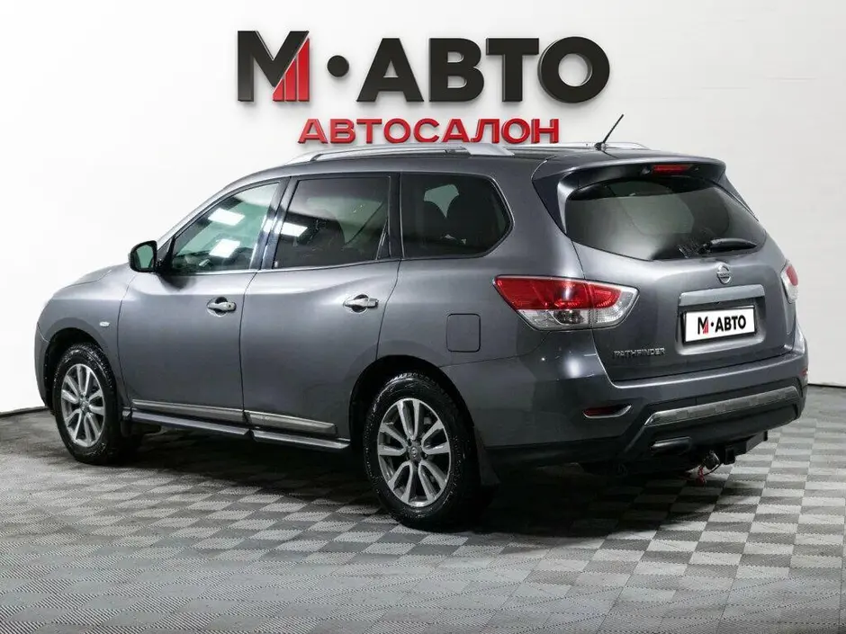 Nissan Pathfinder, 2015 г.
