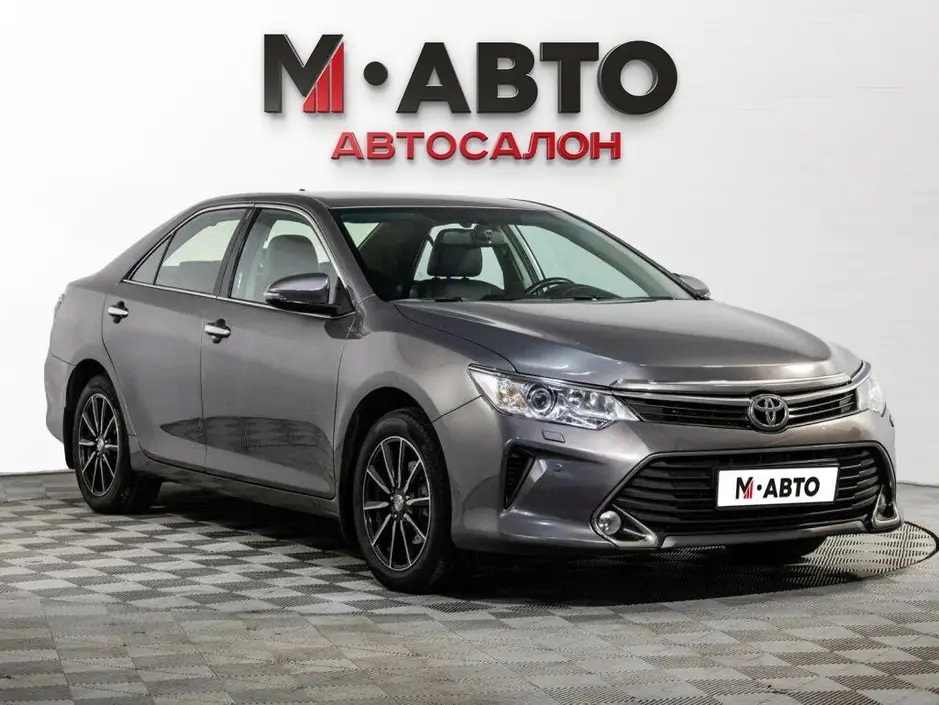 Toyota Camry, 2015 г.