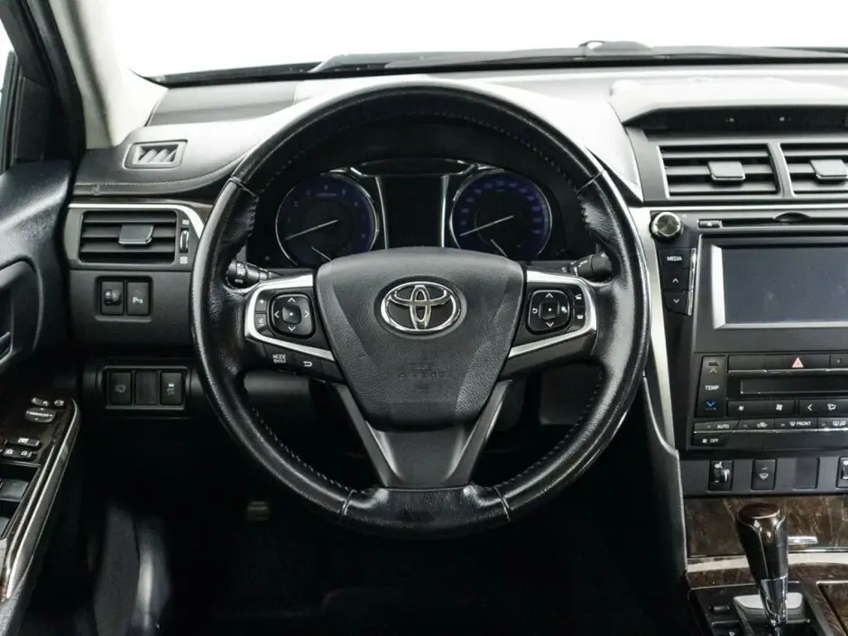 Toyota Camry, 2015 г.