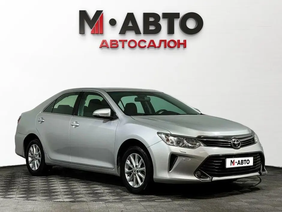 Toyota Camry, 2015 г.
