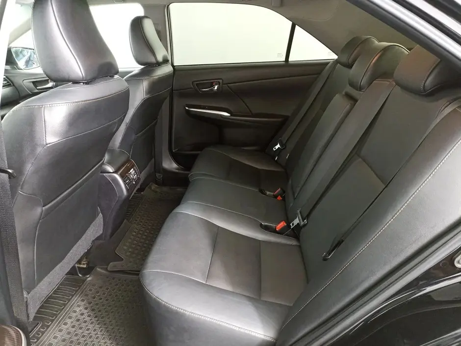 Toyota Camry, 2015 г.