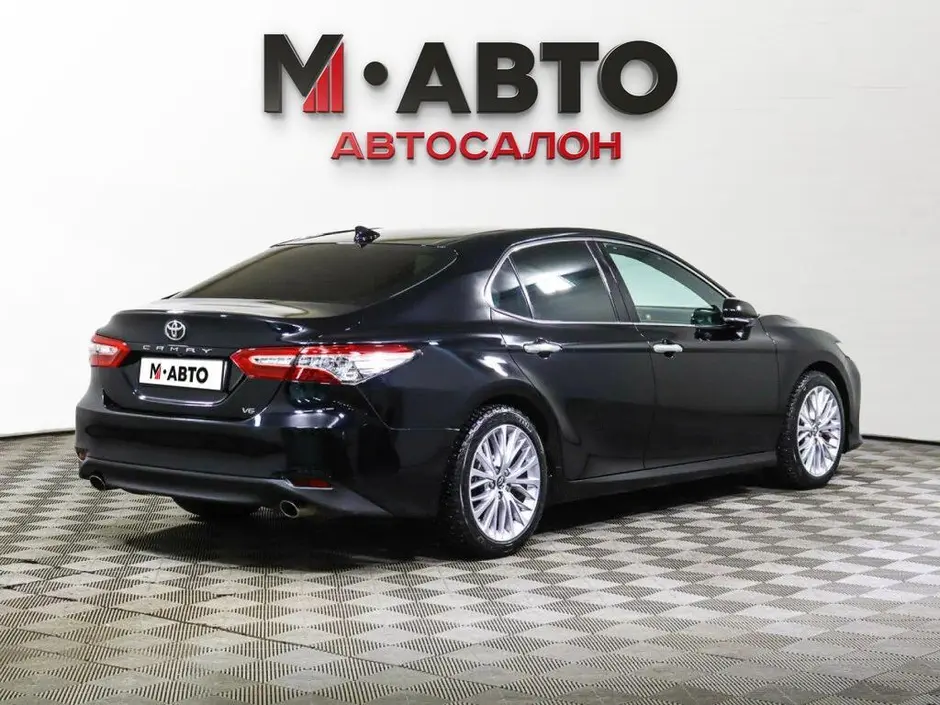 Toyota Camry, 2019 г.