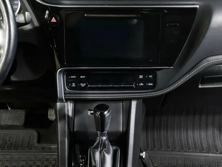 Toyota Corolla, 2017 г.