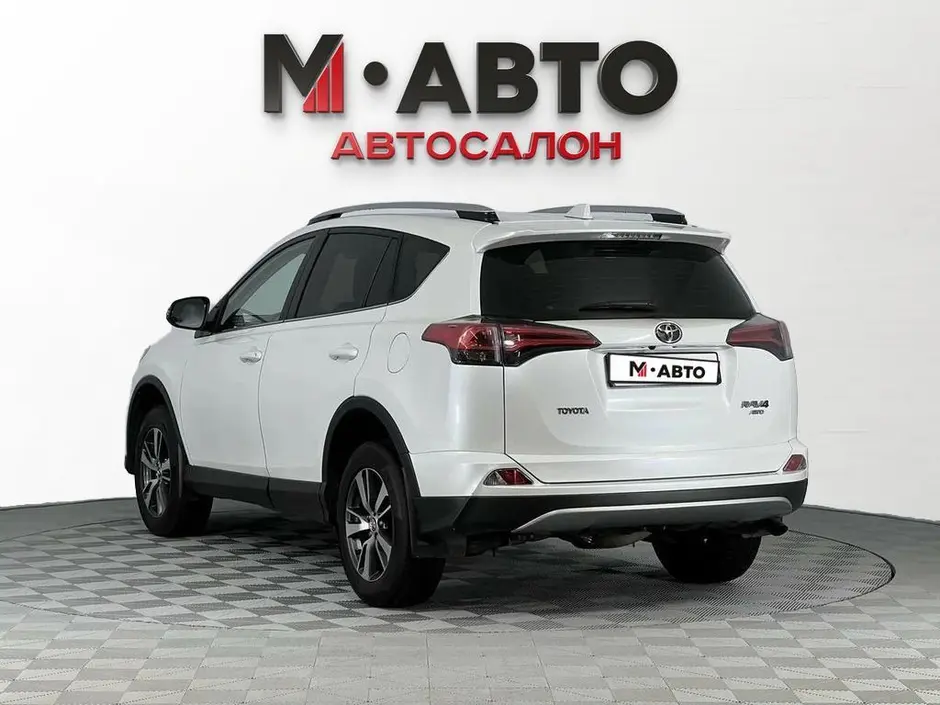Toyota RAV4, 2019 г.