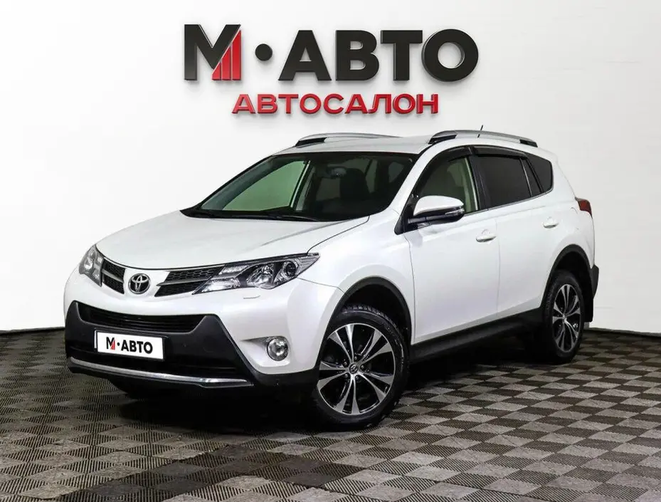 Toyota RAV4, 2015 г.