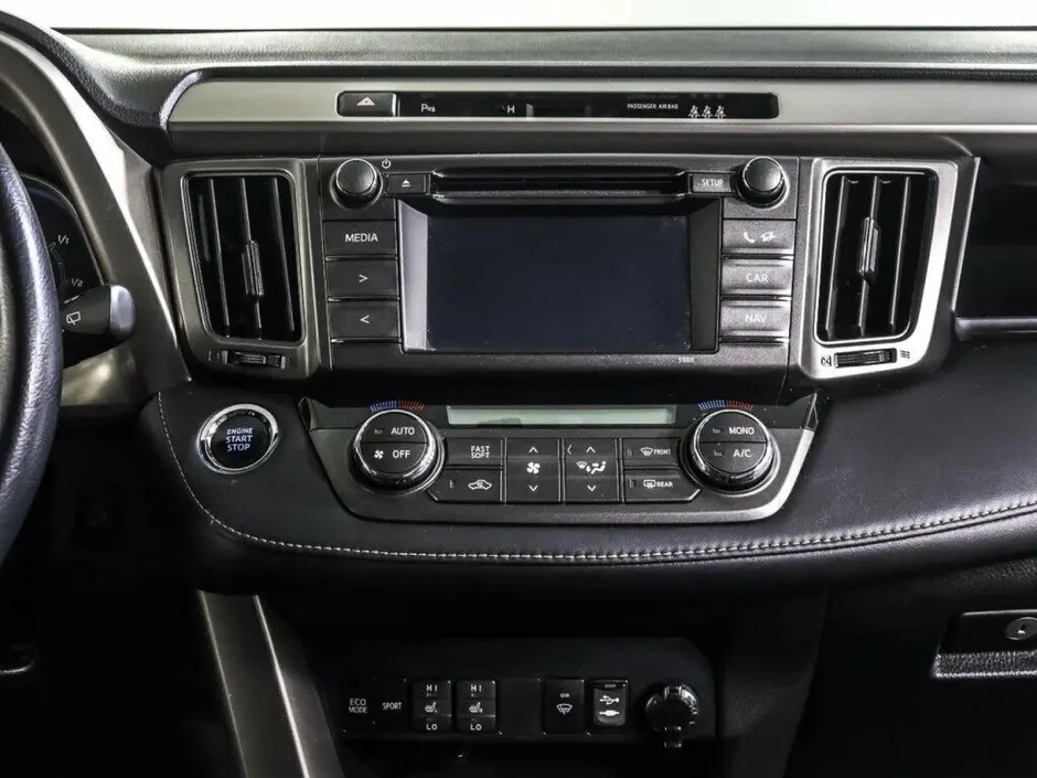 Toyota RAV4, 2015 г.