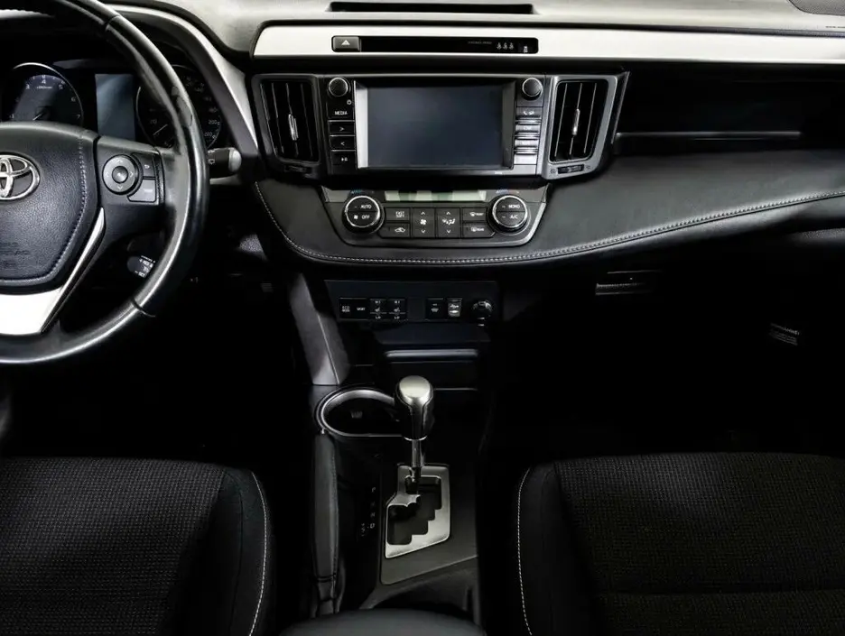 Toyota RAV4, 2017 г.