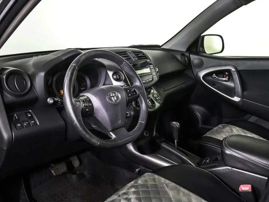 Toyota RAV4, 2012 г.