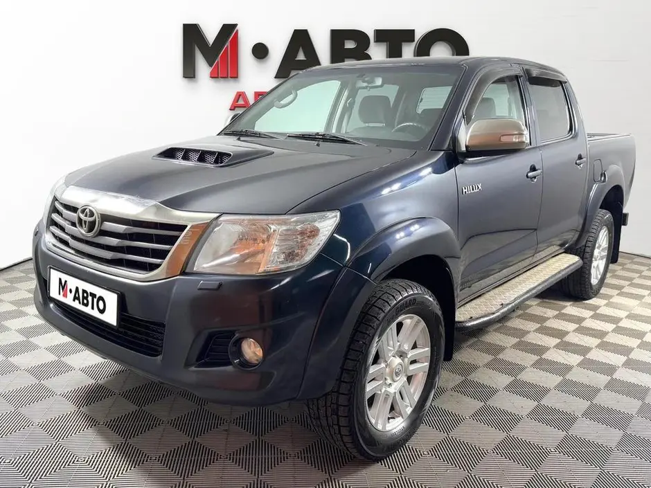 Toyota Hilux, 2013 г.