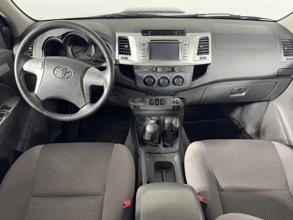 Toyota Hilux, 2013 г.