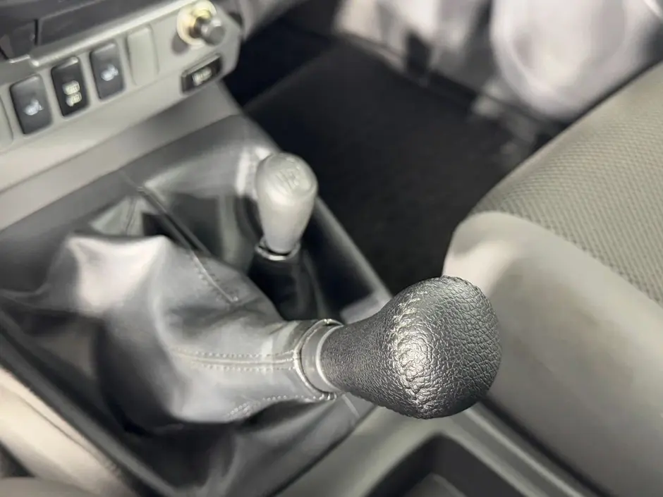 Toyota Hilux, 2013 г.