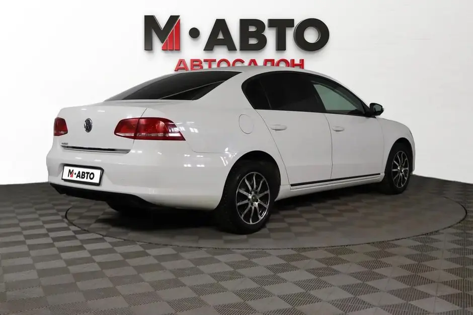 Volkswagen Passat, 2012 г.