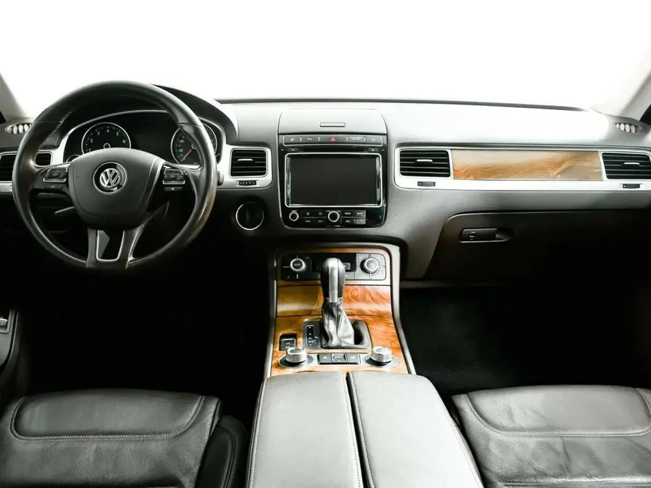 Volkswagen Touareg, 2015 г.