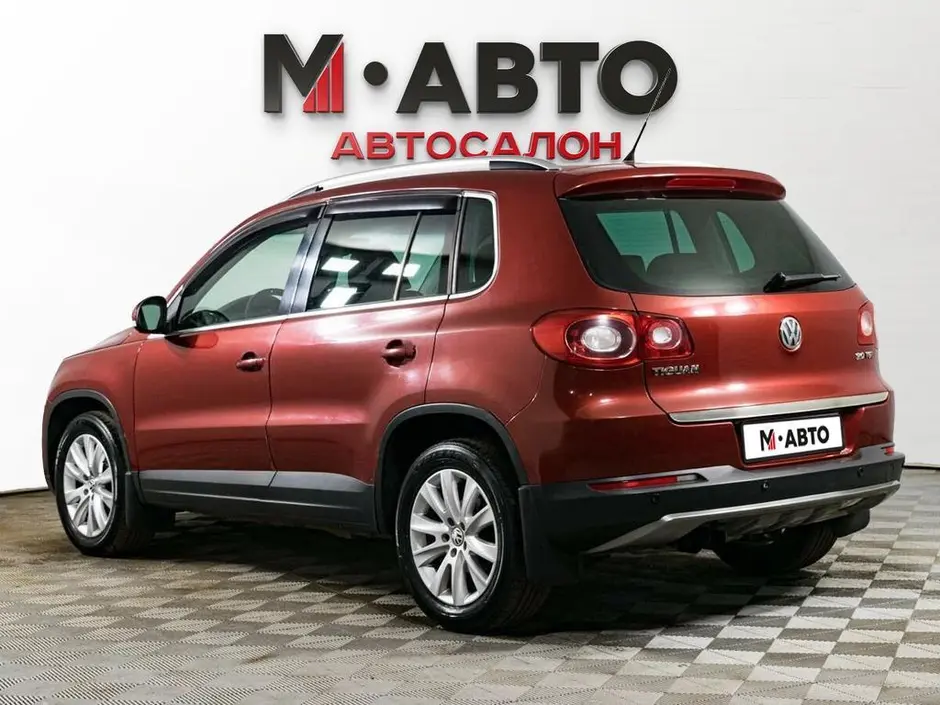 Volkswagen Tiguan, 2010 г.