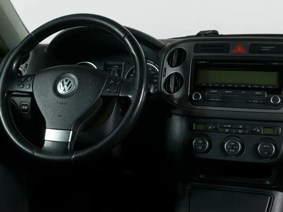 Volkswagen Tiguan, 2010 г.