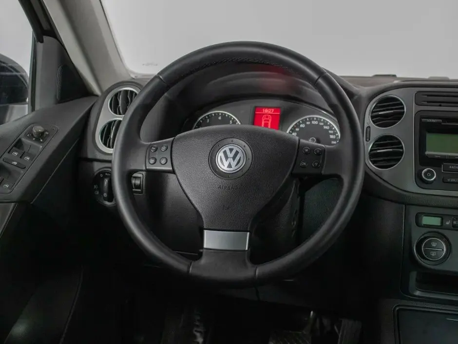 Volkswagen Tiguan, 2010 г.