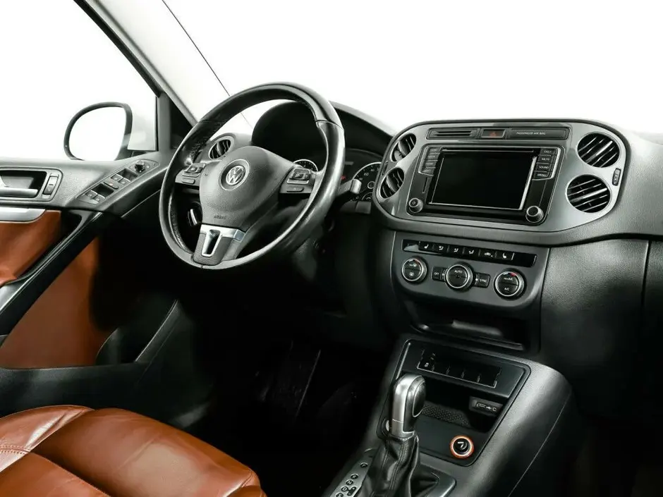 Volkswagen Tiguan, 2015 г.