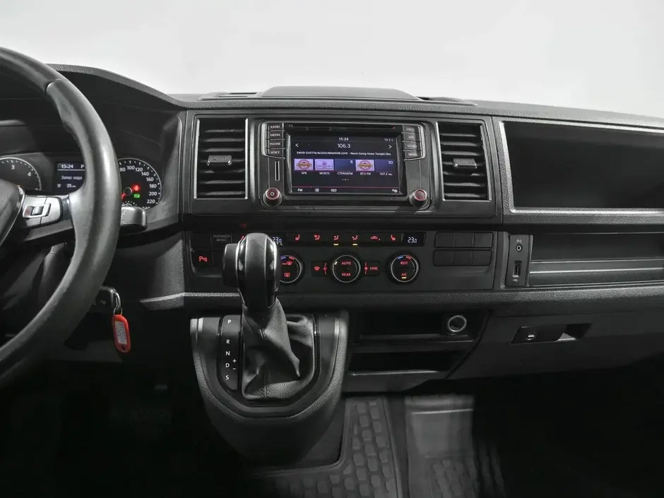 Volkswagen Caravelle, 2017 г.