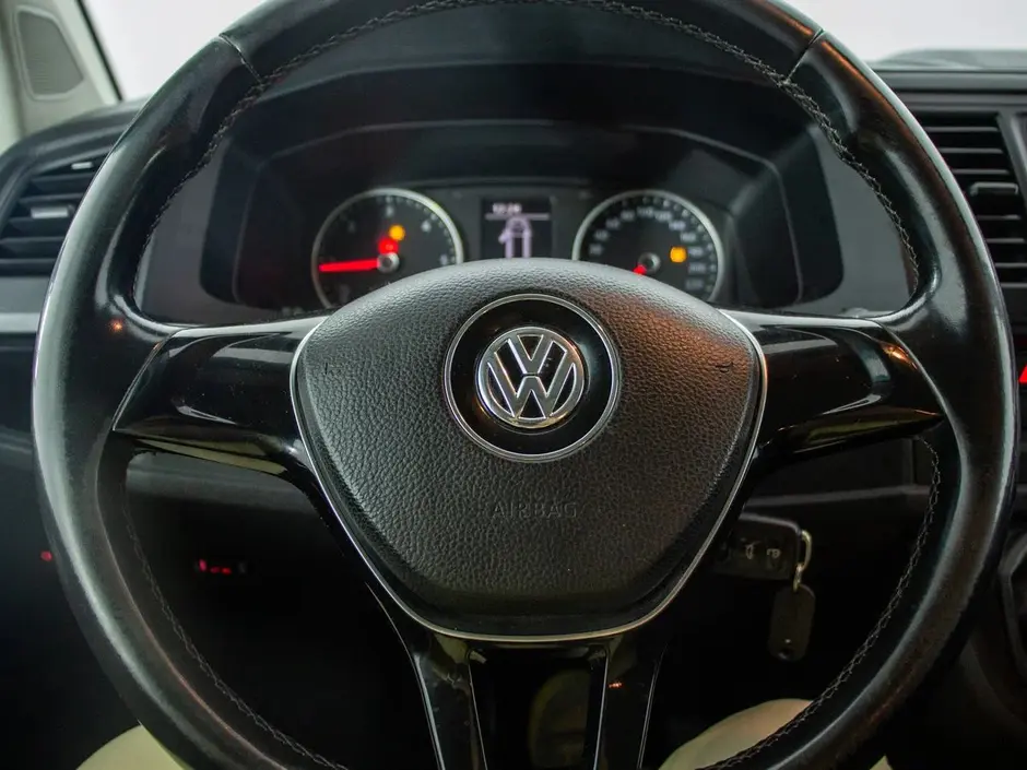 Volkswagen Caravelle, 2016 г.