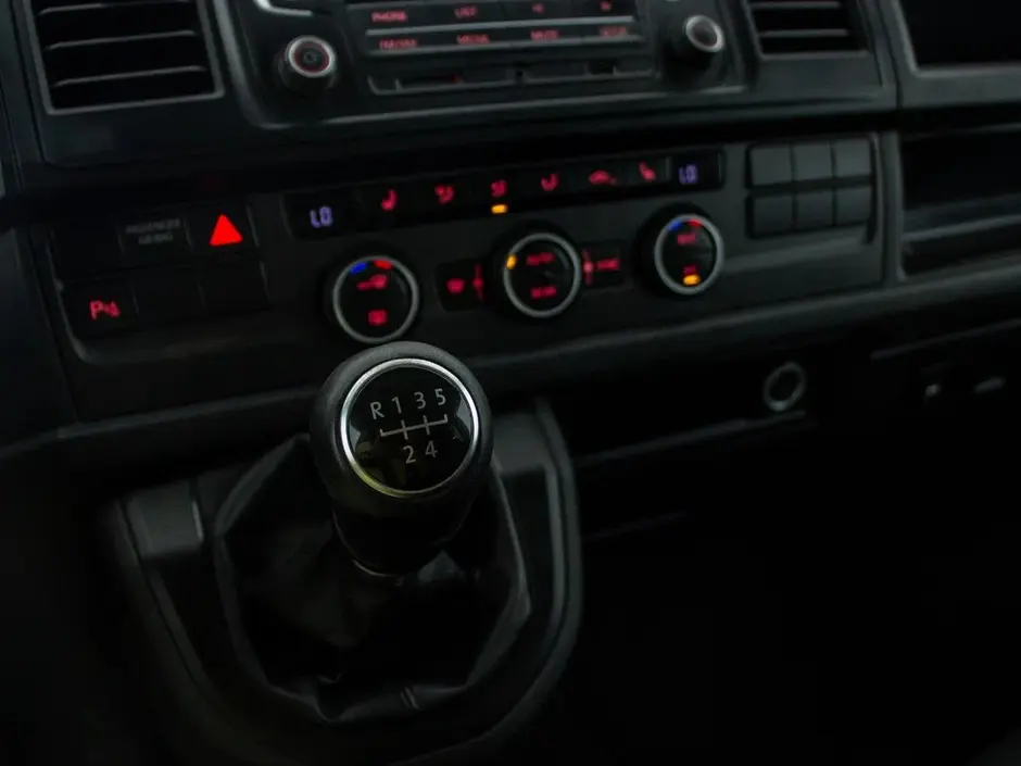 Volkswagen Caravelle, 2016 г.