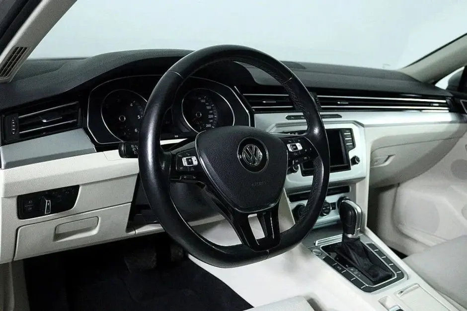 Volkswagen Passat, 2017 г.