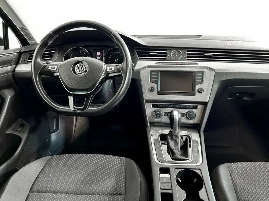 Volkswagen Passat, 2016 г.