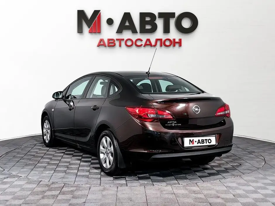 Opel Astra, 2014 г.