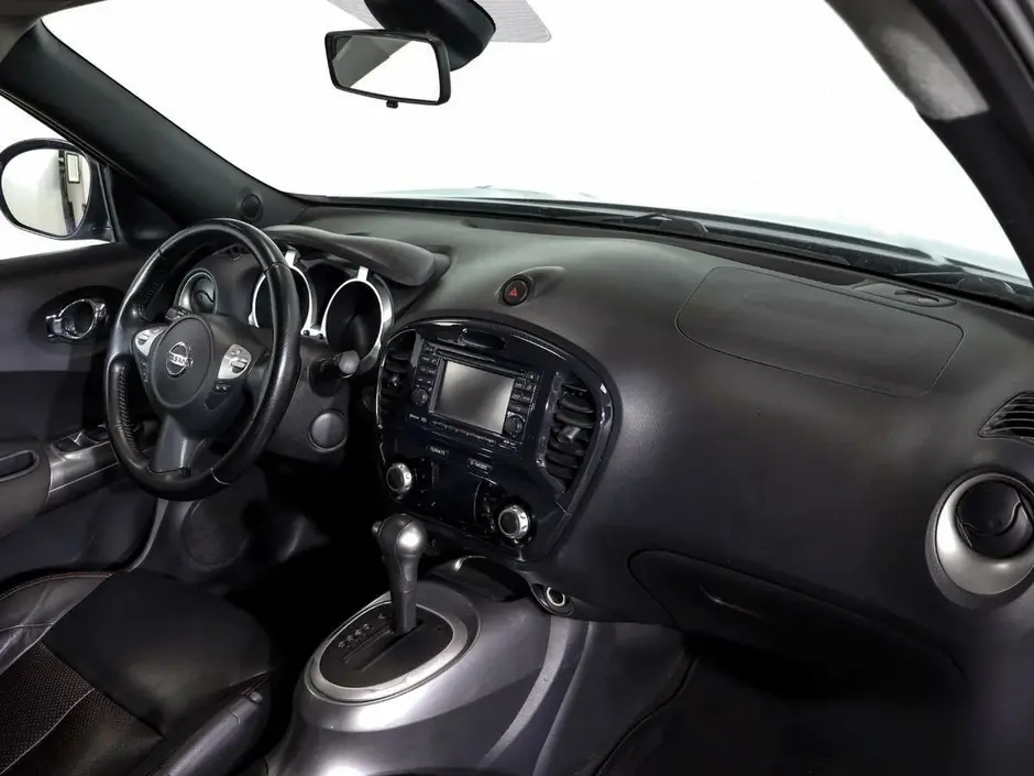 Nissan Juke, 2010 г.