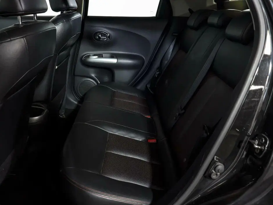 Nissan Juke, 2010 г.