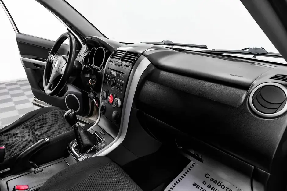 Suzuki Grand Vitara, 2010 г.