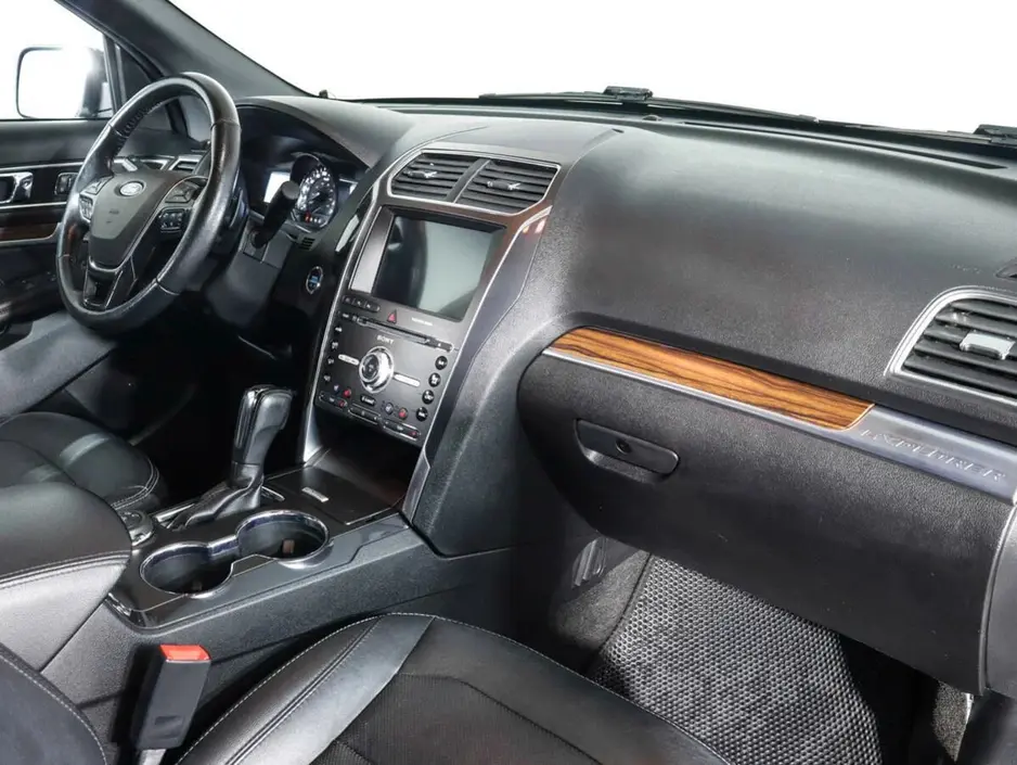 Ford Explorer, 2017 г.