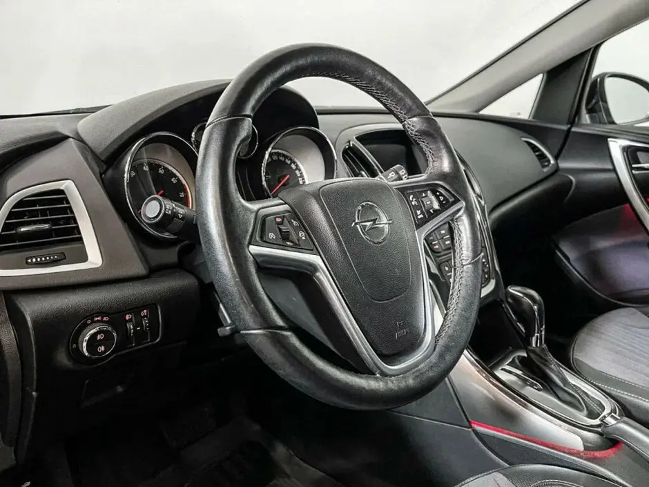 Opel Astra, 2014 г.